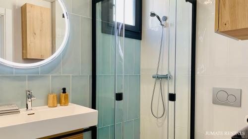 35_second_bathroom_1